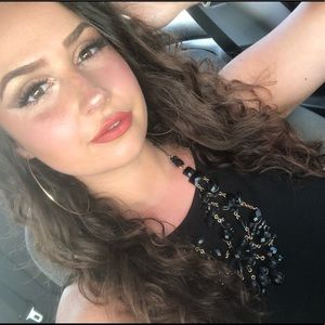 Meet your Posher, Jade